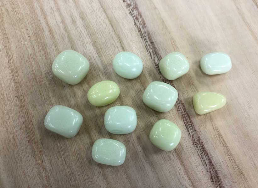 Rodado Jade Luminiscente 2 cm Aprox
